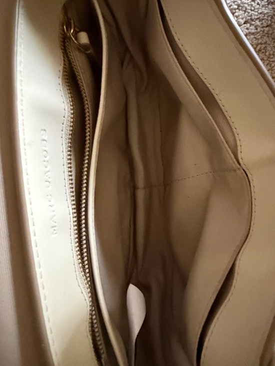 Marc Jacobs Cream Leather Saddle Crossbody with Branded Strap - Picture 8 of 8